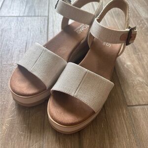 Toms Cream Platform Sandals with Ankle Strap